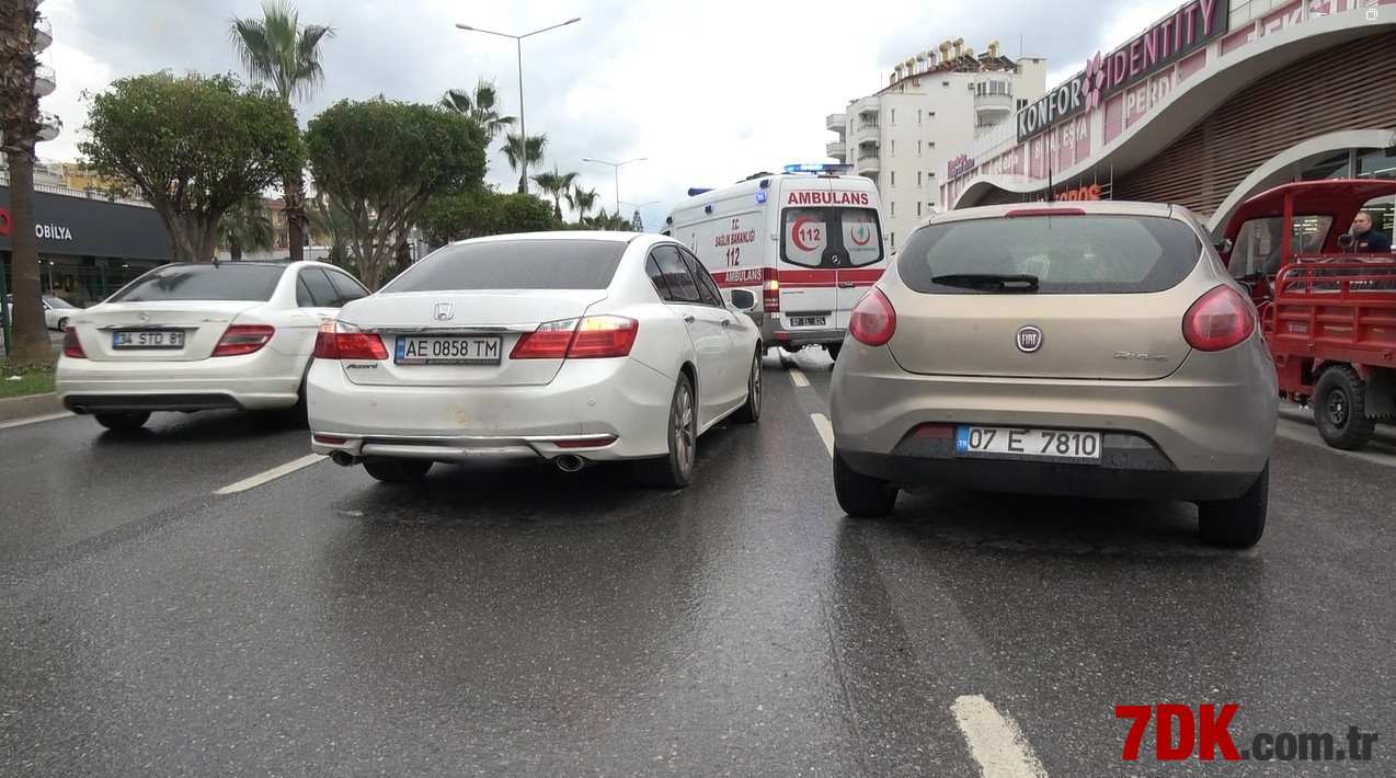 Alanya’da Motosiklet Kazası 1 Yaralı