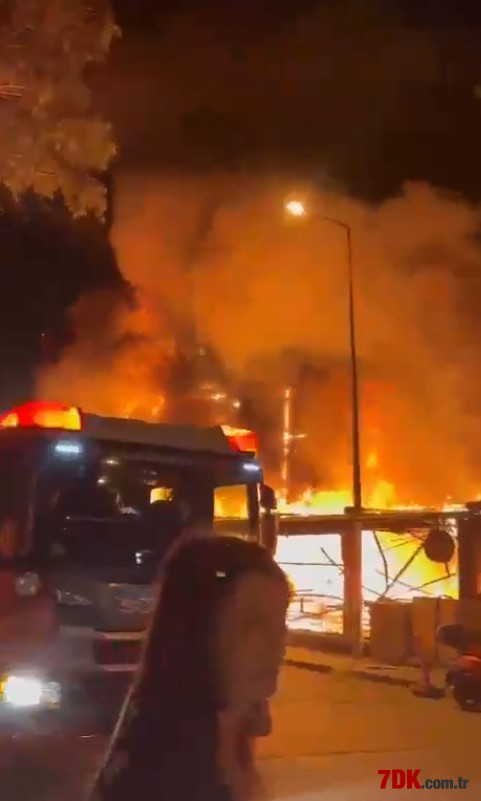 Alevler Binayı Bir Anda Sardı! Antalya'da Korku Dolu Anlar