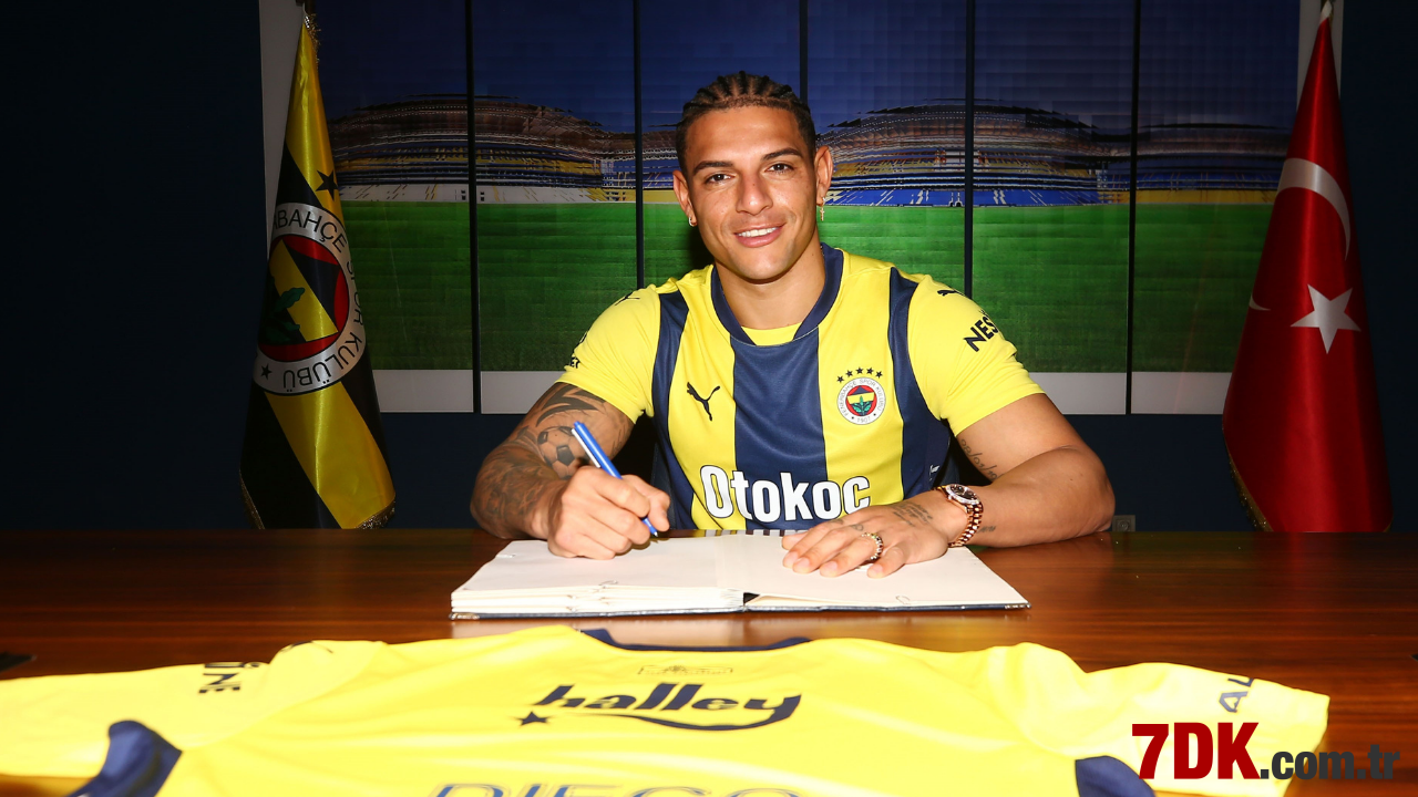 Fenerbahçe'den Transfer Bombası! Diego Carlos İmzayı Attı