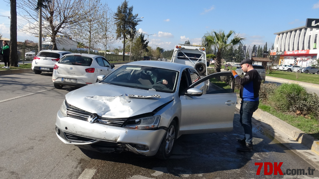 Trafikte Makas Atan Sürücü Kazaya Sebep Oldu! 1'i Çocuk 2 kişi Yaralandı