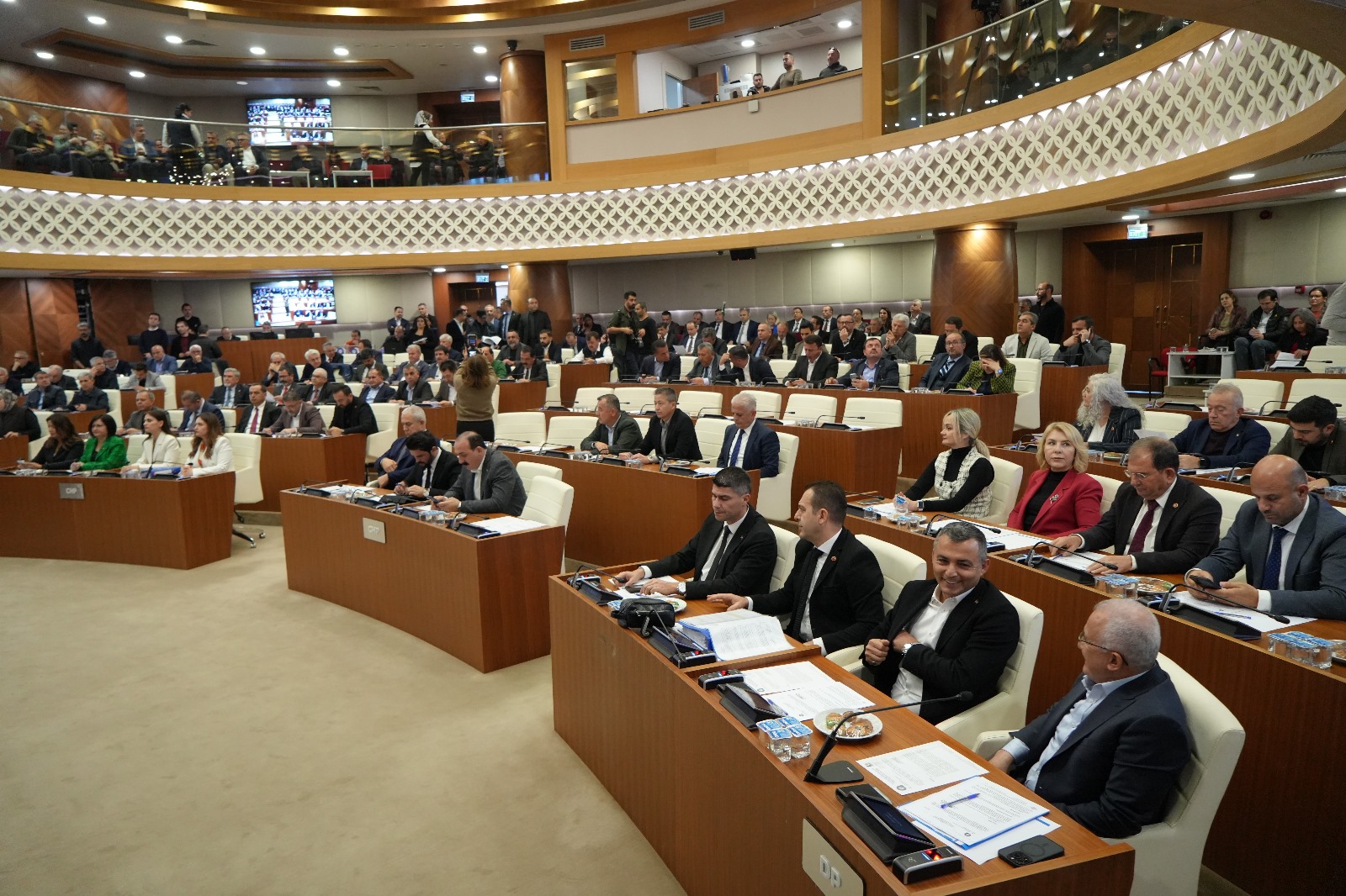 Antalya Büyükşehir Belediye Meclisi toplandı: Başkan Böcek Antalya için yeni müjdeleri verdi