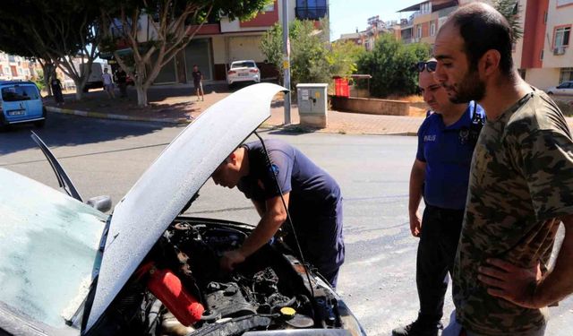 Benzin Kokusuyla Birlikte Araç Alev Aldı