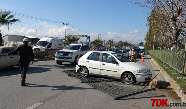 Trafikte Makas Atan Sürücü Kazaya Sebep Oldu! 1'i Çocuk 2 kişi Yaralandı