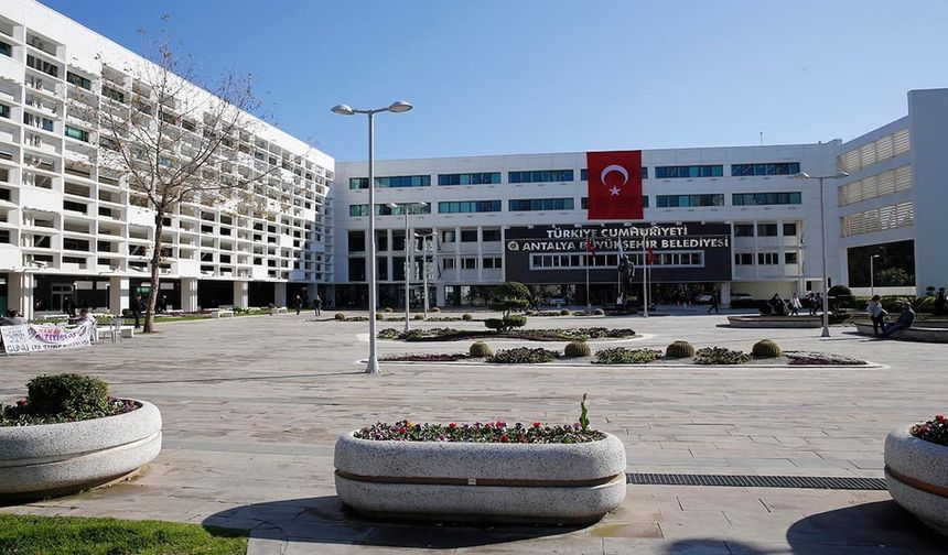 Antalya Büyükşehir Belediyesi'nden Nazım Hikmet’i anma etkinliği